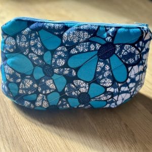 Trousse Jacqueline - Fleur Bleue- Création upcyclée unique de Nizette