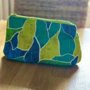 Trousse Jacqueline - Jaune, vert et bleu - Avec poche - Accessoire upcyclé créé par Nizette