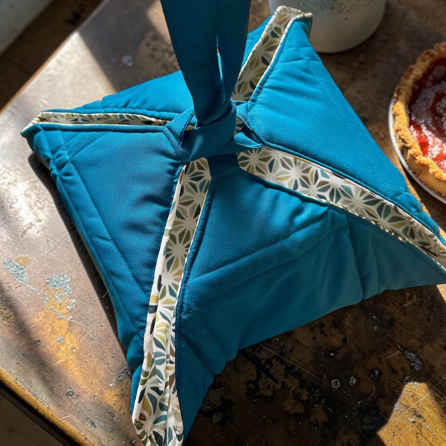 Sac &agrave; tarte Olympe Bleu canard g&eacute;om&eacute;trie - Cr&eacute;ation de Nizette