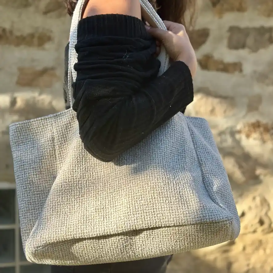 Création de Nizette, couturière artisane à Janville-sur-Juine, leSac Malala - Carreaux beige